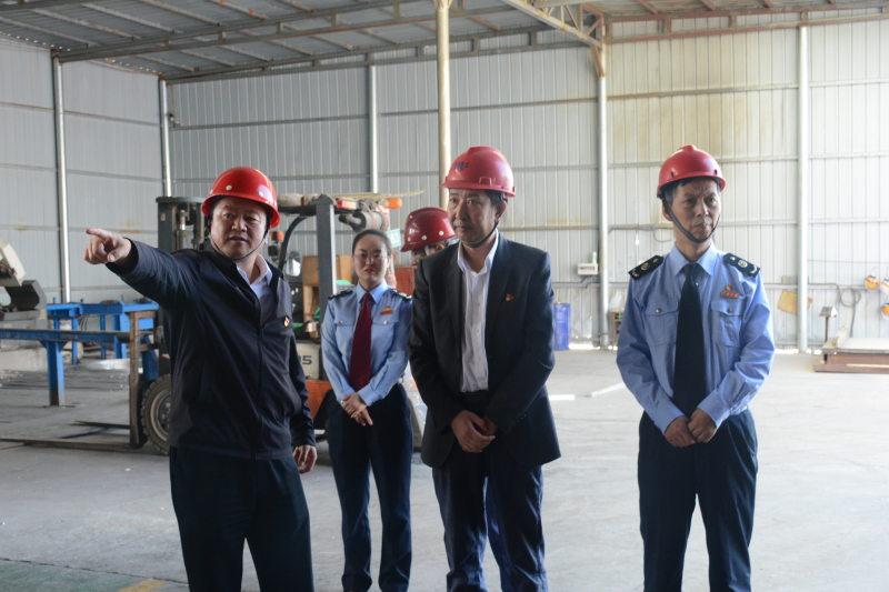 西寧市稅務(wù)局黨委書記、局長劉興華蒞臨 青海物產(chǎn)工業(yè)投資有限公司調(diào)研