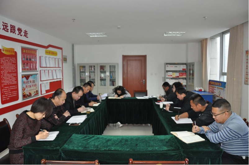 銘記&ldquo;生命線&rdquo;、分清&ldquo;是非線&rdquo; 修筑&ldquo;防腐線&rdquo;、不踩&ldquo;高壓線&rdquo;