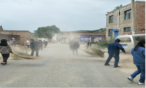 以&ldquo;慶七一&rdquo;為載體，物產(chǎn)工投公司黨委將&ldquo;黨的建設(shè)重點強化年&rdquo;活動向基層延伸